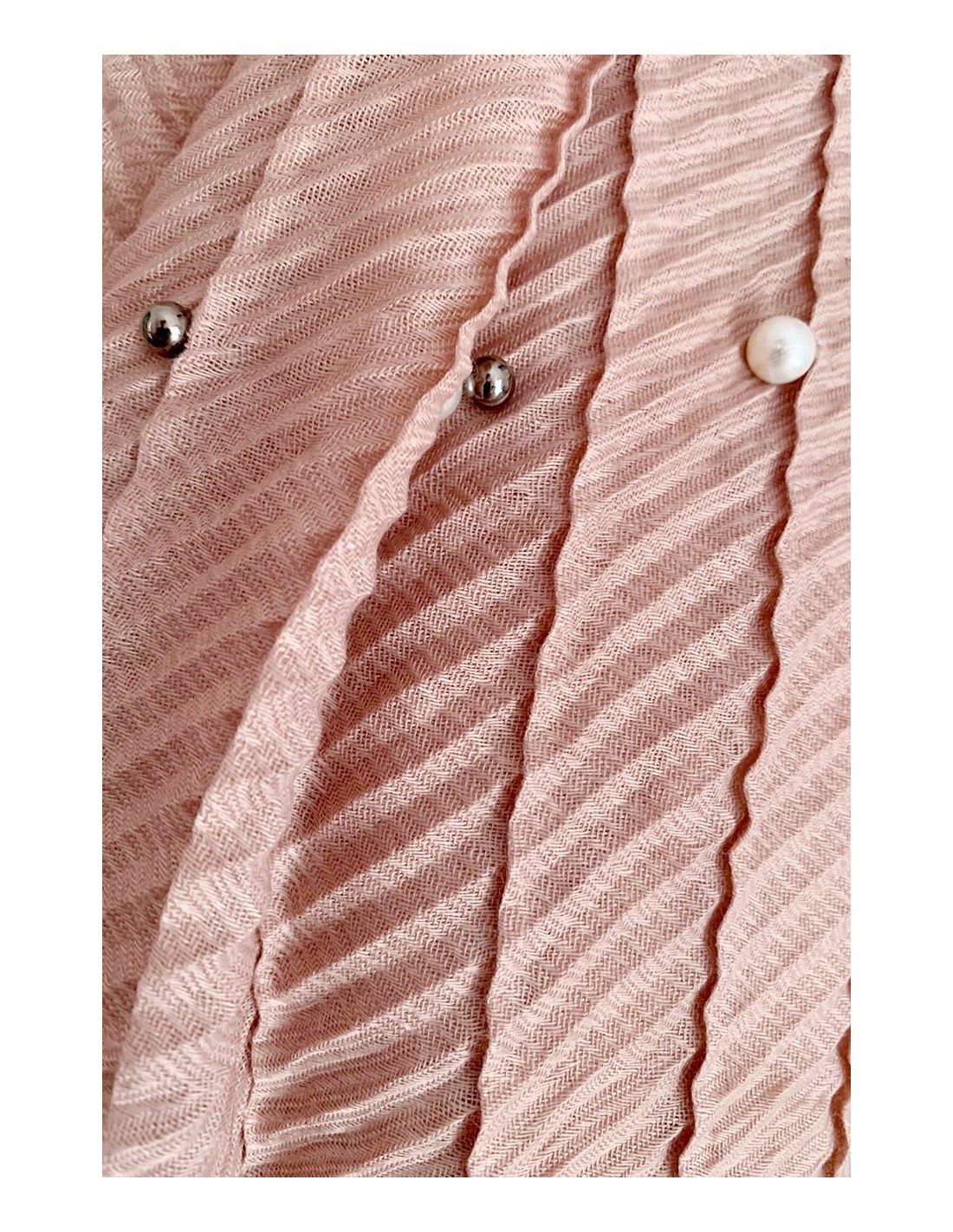 Pleated pearl shawl