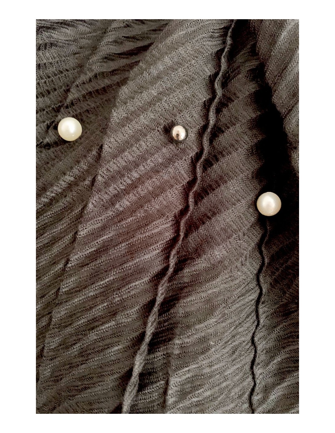 Châle perles plissé