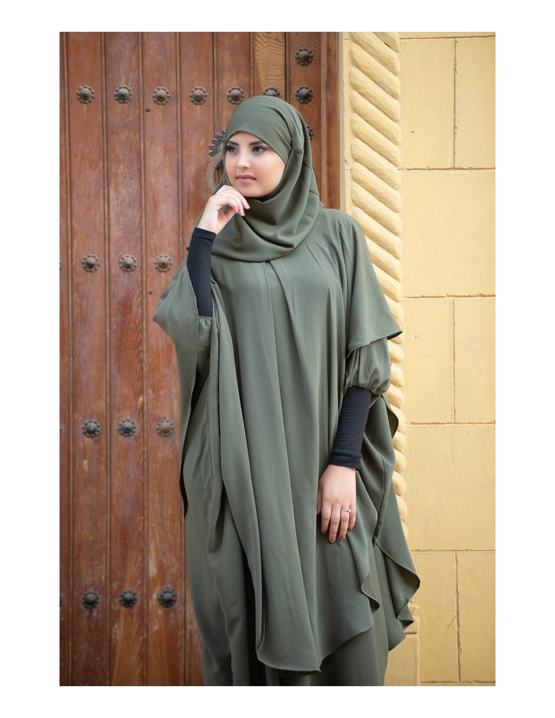 Langer Khimar Hijab integriert