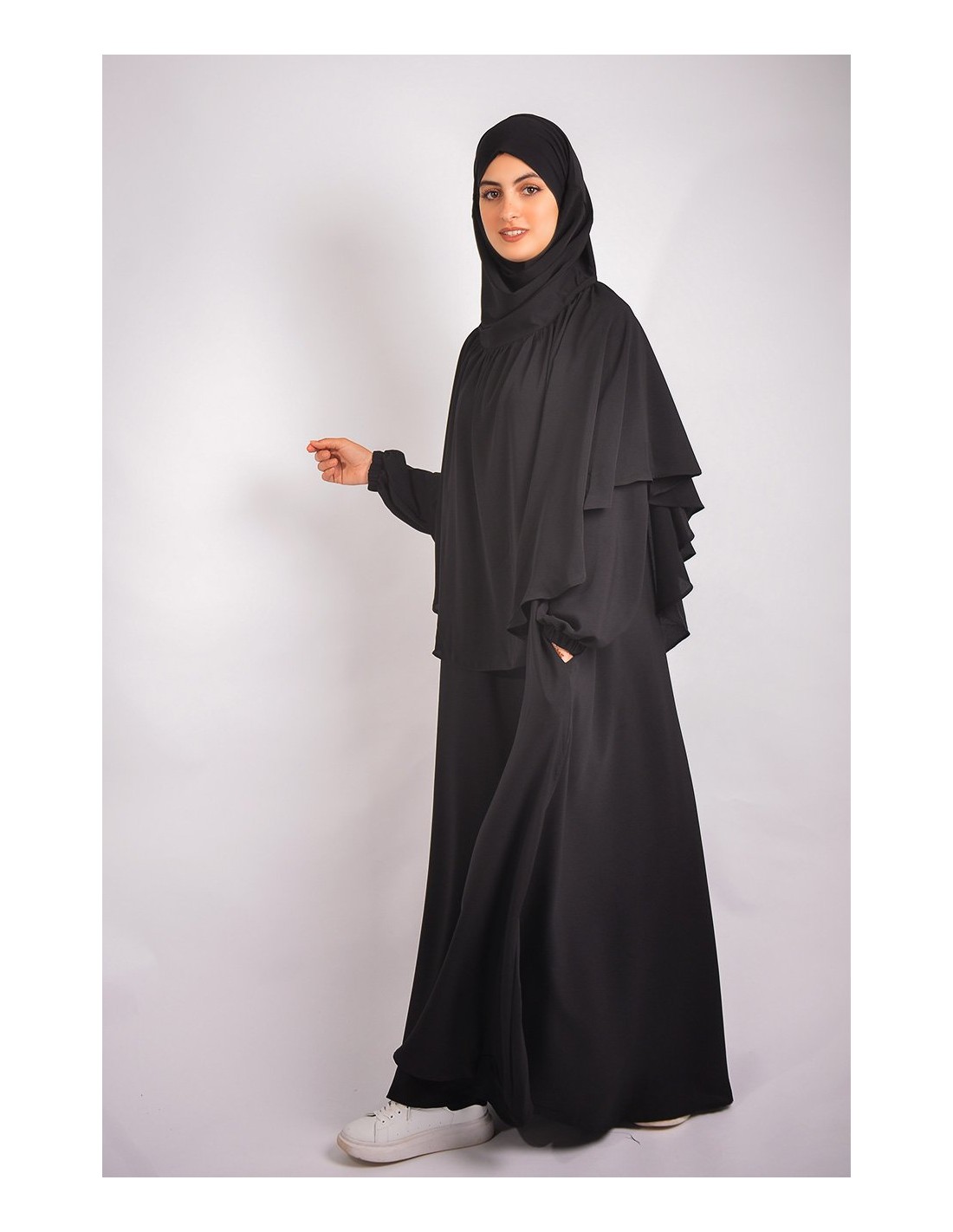 PARAGUAS ABAYA + KHIMAR CON EL CEÑO FRUNCIDO