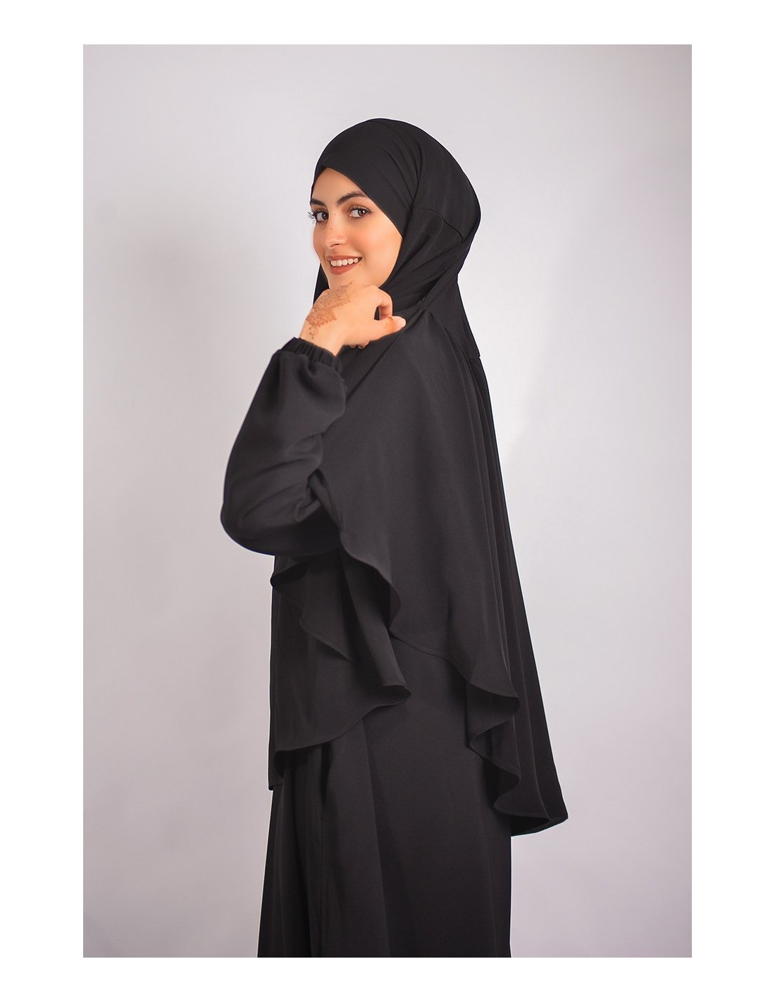 PARAGUAS ABAYA + KHIMAR CON EL CEÑO FRUNCIDO