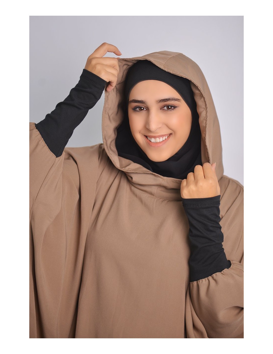Abaya Young integriert Hijab und Hood