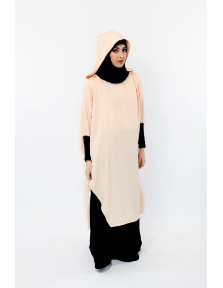 Túnica joven: hiyab y capucha incorporada