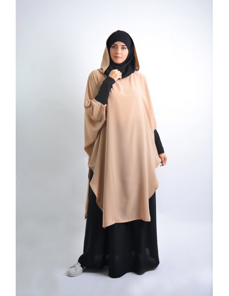 Túnica joven: hiyab y capucha incorporada