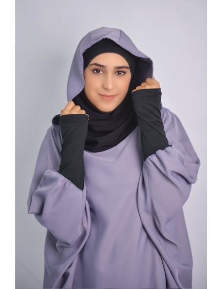Túnica joven: hiyab y capucha incorporada